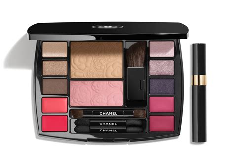 chanel makeup travel set|Chanel travel makeup palette.